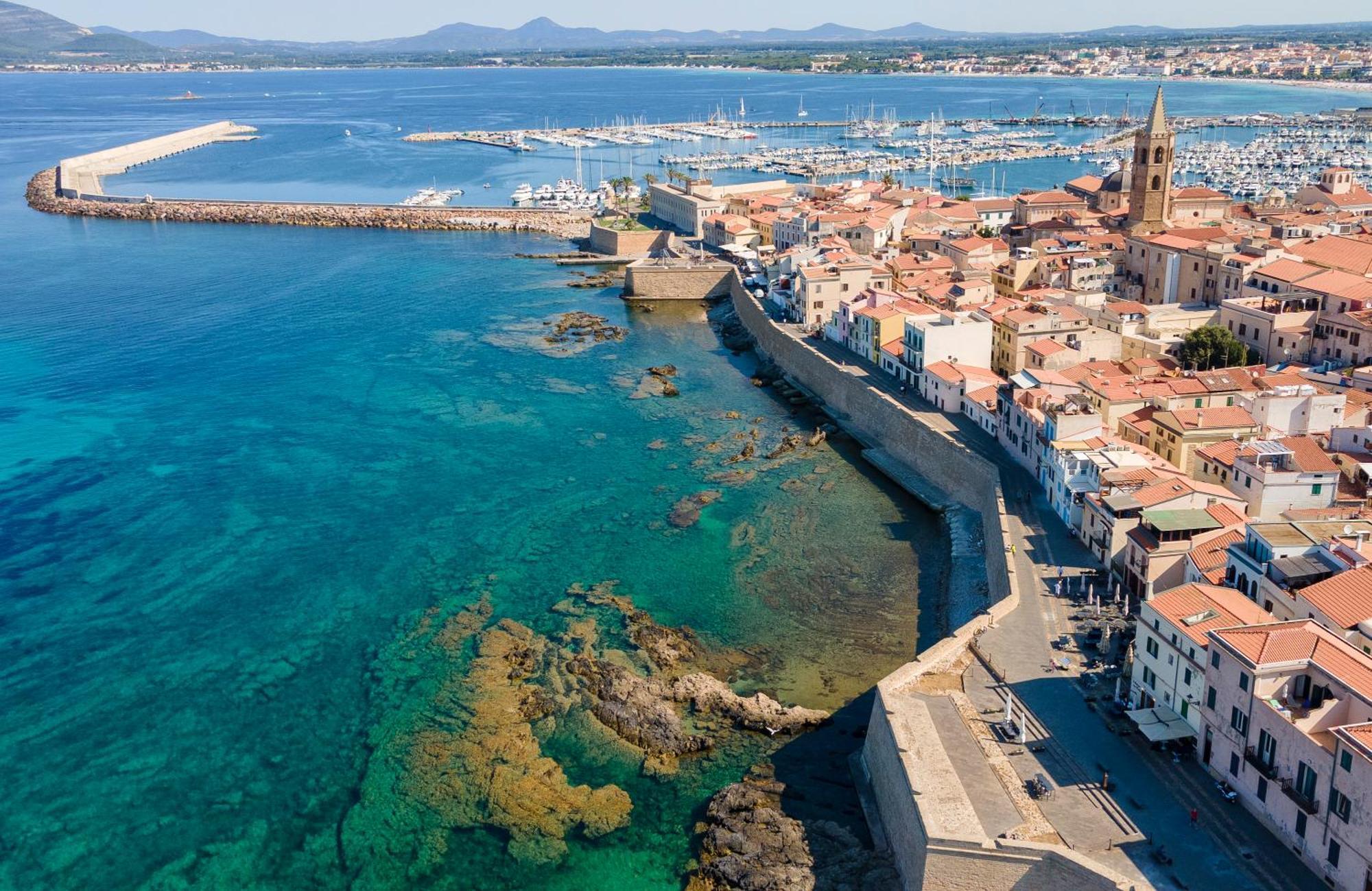 Carlo Alberto Apartment, Alghero Old Town, Near The Beach Exteriör bild